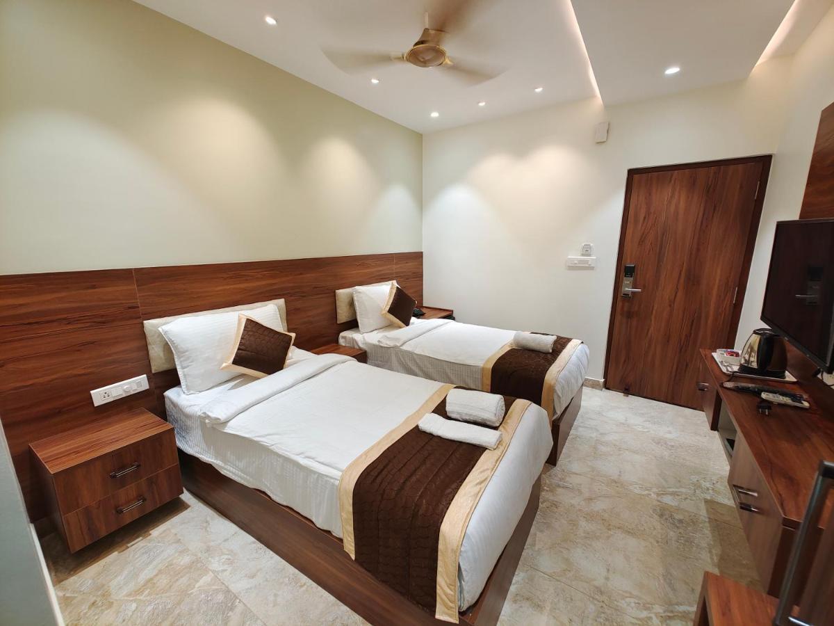Hotel Thousand Pillars Warangal Ngoại thất bức ảnh